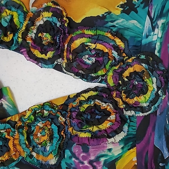 Adrianna Papell Boutique Colorful Backless Halter Style Dress size 6 - Picture 7 of 13